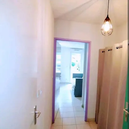 Apartament Studio Cosy Perigueux, Au Calme, Terrasse Et Parking Prive