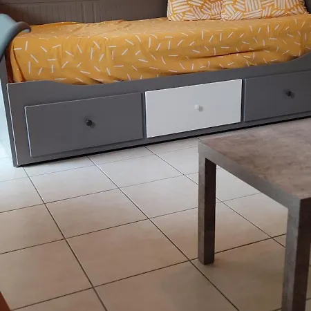 Studio Cosy Perigueux, Au Calme, Terrasse Et Parking Prive Apartament Périgueux